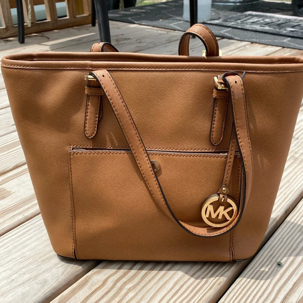 Micheal Kors Shoulder Bag - Picture 1 of 9